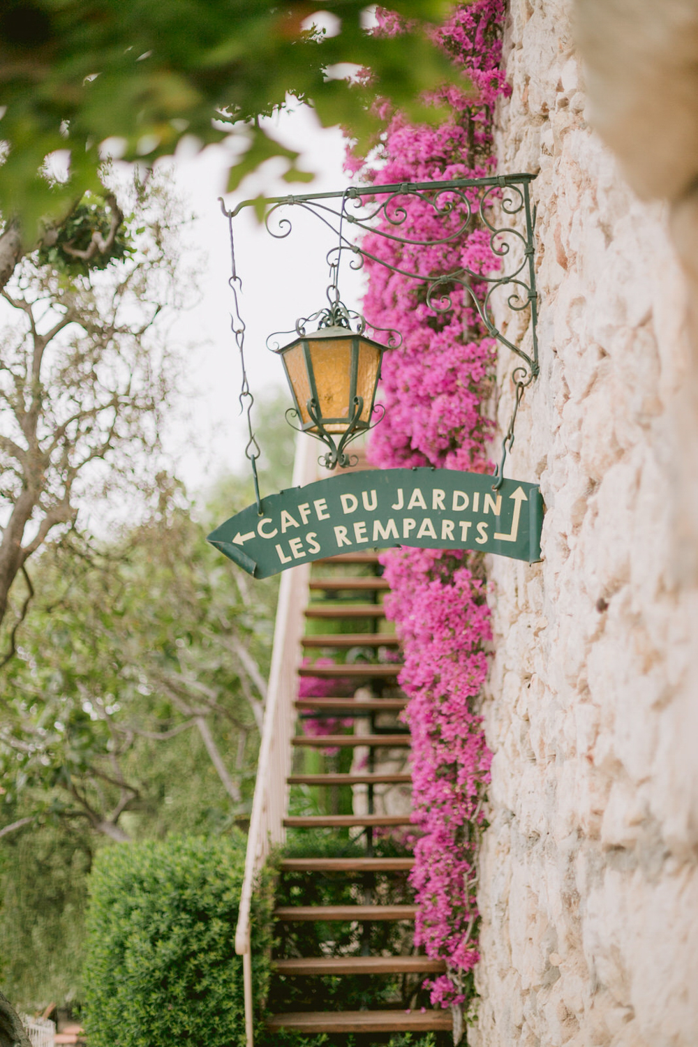 Les Ramparts restaurant at the Chateau de la Chevre d'Or Eze